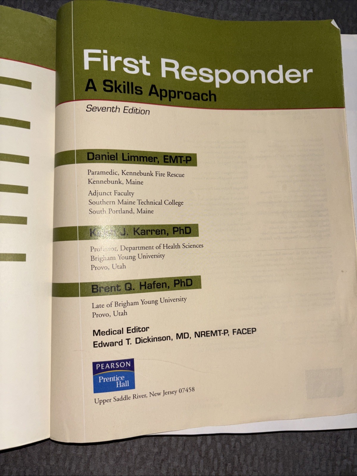 First Responder A Skills Approach; 7th Edition; Paperback
