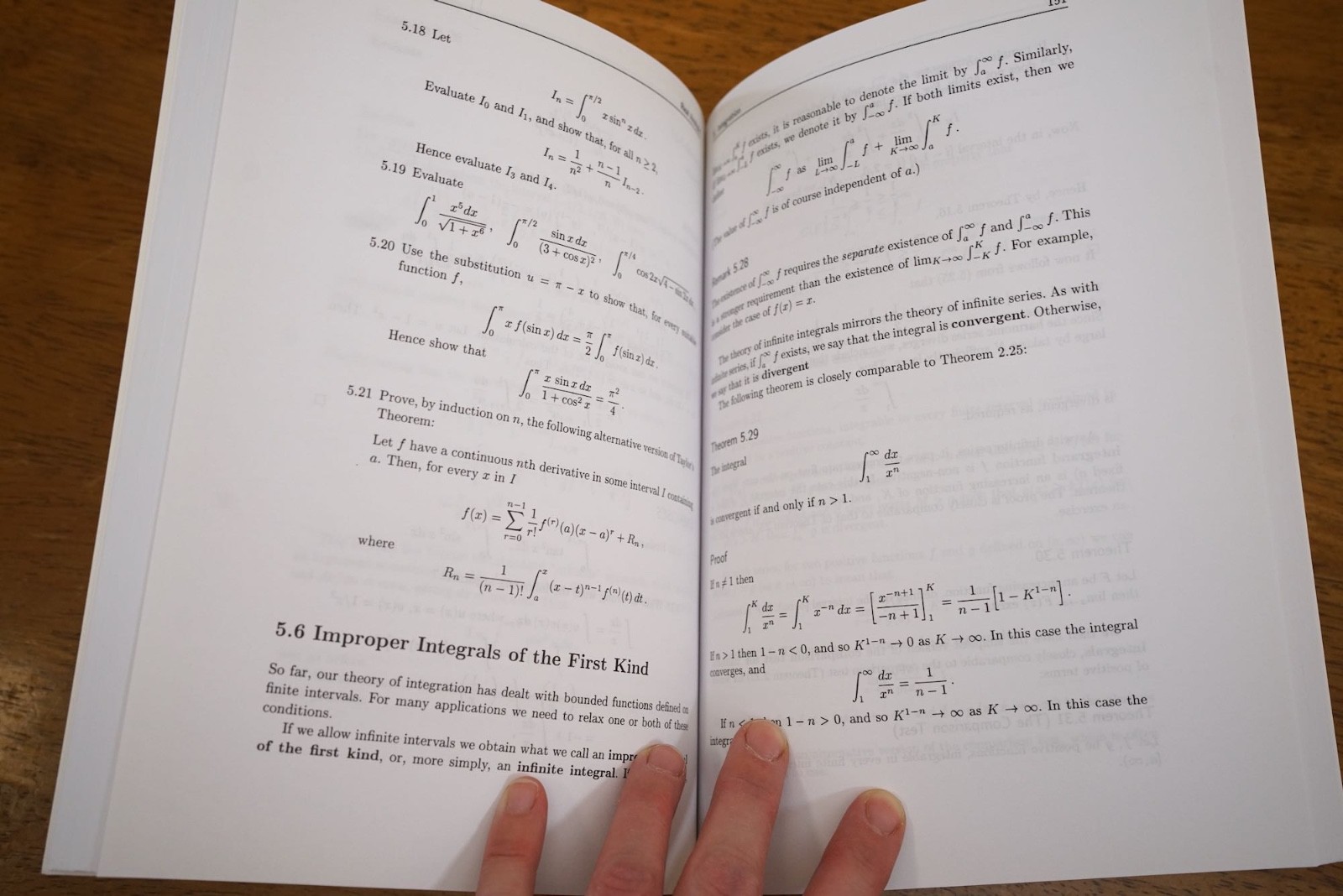 MATHS – Springer – Real Analysis by John M. Howie – Excellent condition PB